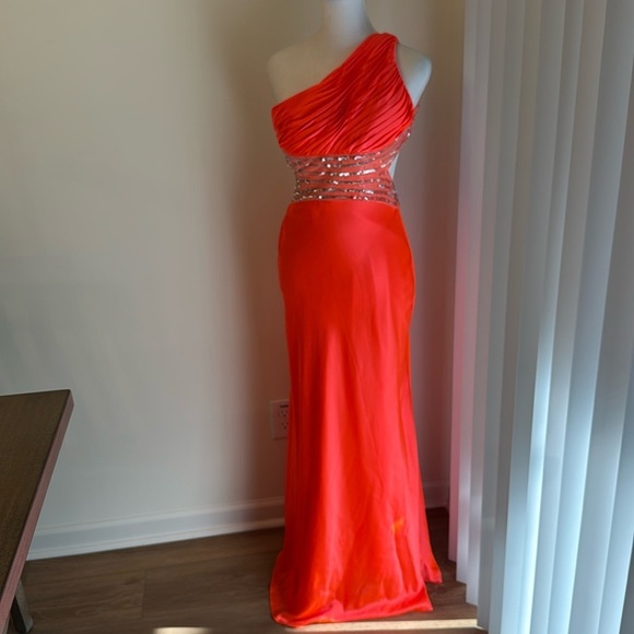 Betsy & Adam One-Shoulder Sequin Backless Gown - Picture 1 of 15